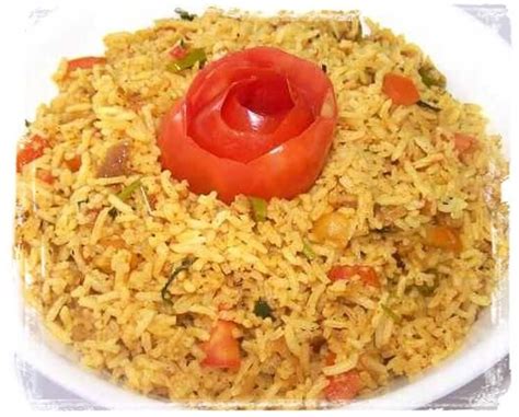 Resepi nasi tomato yang sedap dihidangkan bersama ayam masak merah atau ayam goreng berempah. Resepi Nasi Tomato Paling Sedap dan Mudah | Tomato rice ...