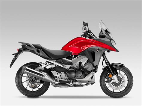 It went on sale in 2011, with first deliveries later that summer. 2015 Honda VFR 800 X Crossrunner Tanıtımı | motorcular.com