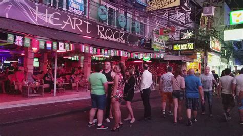 Night Walk On Walking Street Pattaya Youtube