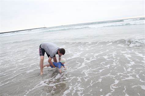 Beach Playtime With New Neutrogena Wet Skin Sunblock Wetskin Mom