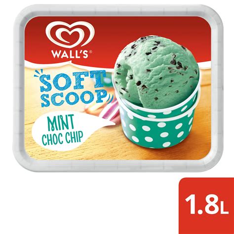 Cara membuat ice cream ala es krim terkenal wall's ini sangat mudah ya. Wall's Soft Scoop Mint Choc Chip Ice Cream Dessert 1.8L ...