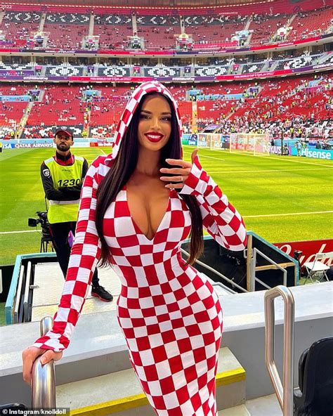 Croatian Model 26 Dubbed The Qatar World Cups Sexiest Fan Once Again Turns Heads Daily