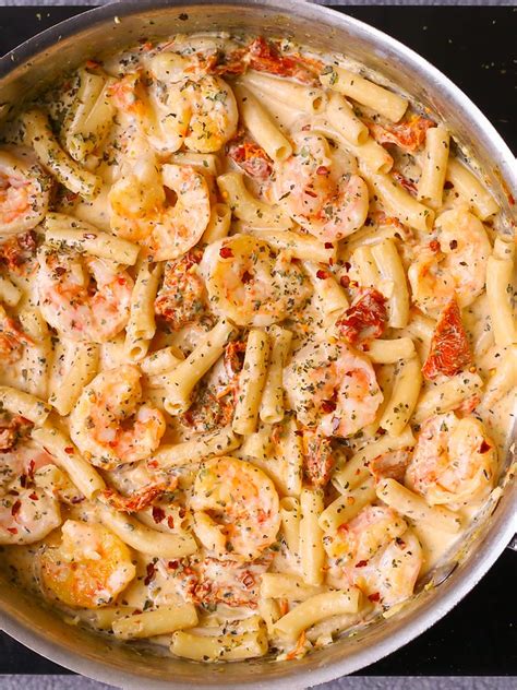 I make a primivera or mushroom sauce from a heavy cream reduction that is very. Shrimp Pasta with Creamy Mozzarella Sauce - Julia's Album