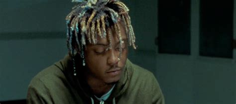 Higgins (born december 2, 1998), better known by his stage name juice wrld (pronounced as juice world), is an american rapper, singer, and songwriter. Juice WRLD Premieres "Black & White" (Official Music Video ...