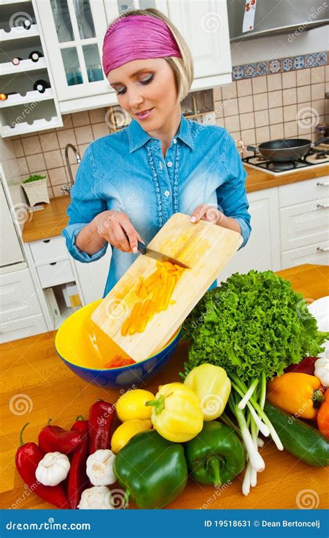 Housewife Preparing Vegetables Stock Image Image Of Knife Diet 19518631