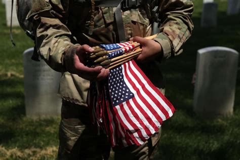 Memorial Day In Pictures Tributes Pour In For Fallen Soldiers Who Gave