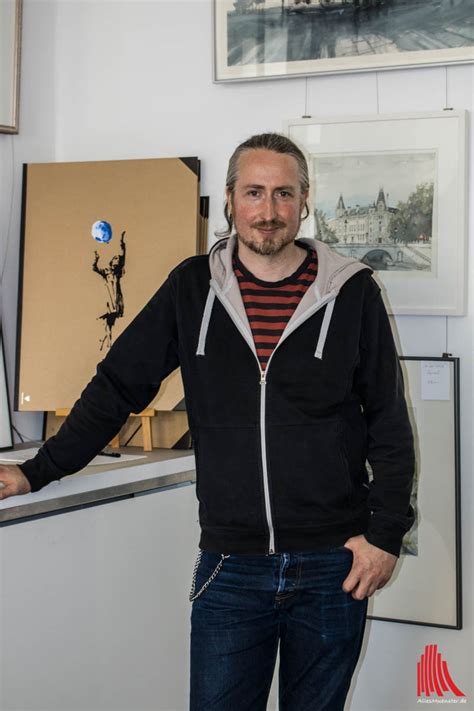 2dg5ad7 (rm) actor joerg hartmann accepts his award for 'best german actor' during 'die goldene kamera' (golden camera) awards ceremony in hamburg, february 6, 2016. Wiedereröffnung der Galerie Jörg Hartmann: Ein neuer ...
