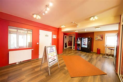 Imagine what he does off camera. Laufhaus Lienz Maxim | Unser exklusives und modernes Haus