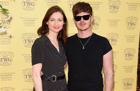 I've put the photo in black and white so it's not too gory. Sophie Ellis-Bextor announces she's expecting her fifth ...
