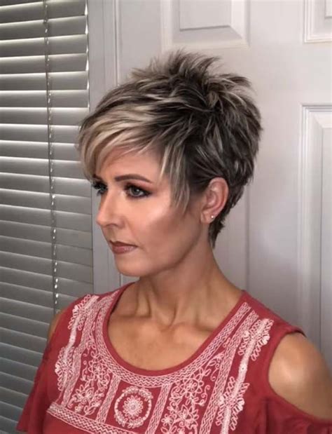 Short Choppy Hairstyles For Over 60 Hairstylingstudio