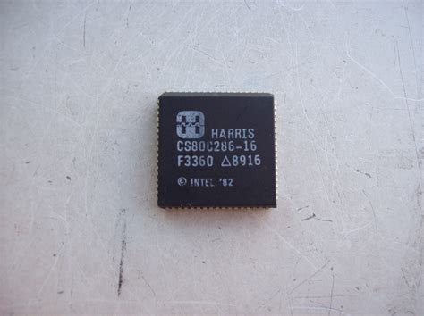 Harris Intel 286 Procesor Na 16 Mhz Iz 1982 Godine