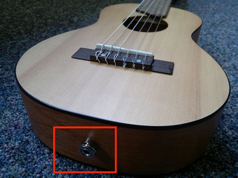 See full list on wikihow.com How to Use a Guitar Strap | Severn River Music