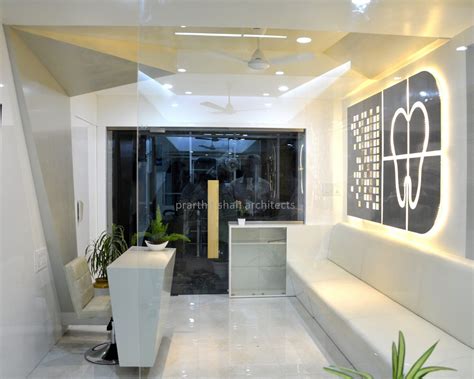 Design Of Dental Operatory Waiting Lounge And Consultation Prarthit