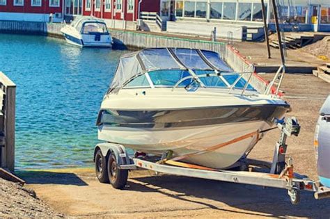 Since 1968, west marine has grown to over 250 local stores, with knowledgeable associates happy to assist. Best 12 Volt Electric Boat Trailer Winch Reviews | Hoist Now