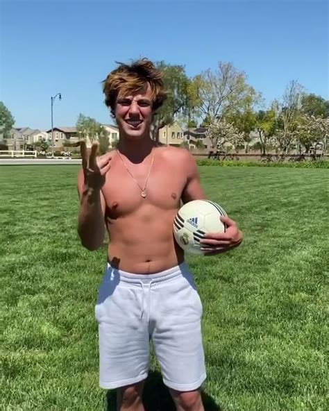 Alexis Superfan S Shirtless Male Celebs Cameron Dallas Does The