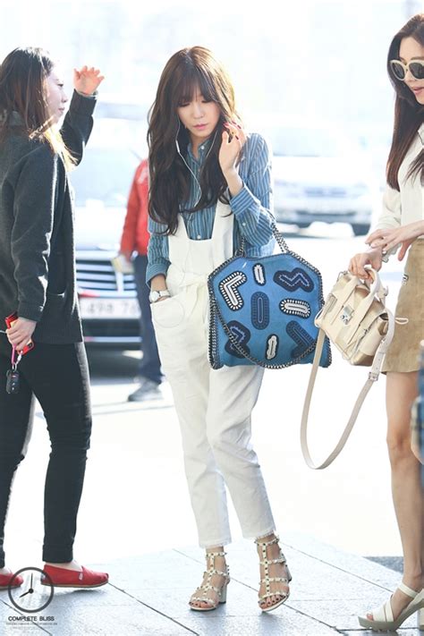 Snsd Tiffany Airport Fashion Official Korean Fashion