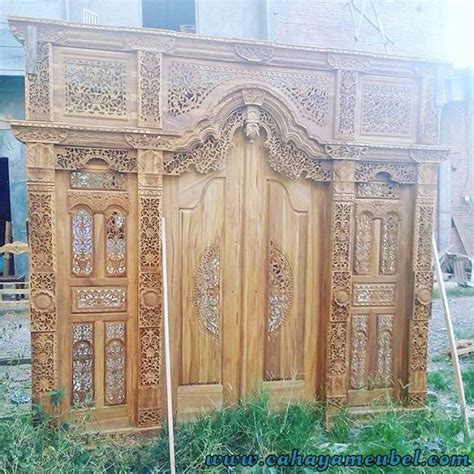 Berapa meter minimum order untuk pengiriman ke daerah cilegon banten ? gebyok pintu ukir kayu jati jepara | Cahaya Mebel Jepara