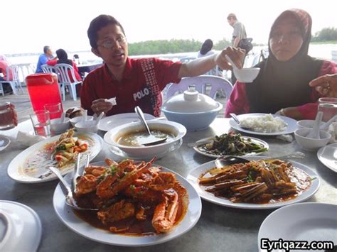 Walk along the beachside promenade to. Ikan Bakar Bagan Lalang Pilihan Hati|Great Teacher Onizuka