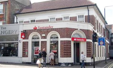 The company is based in boston, massachusetts and has roughly 650 branches across the northeast. Closure of Chislehurst branch of Santander Bank | The ...