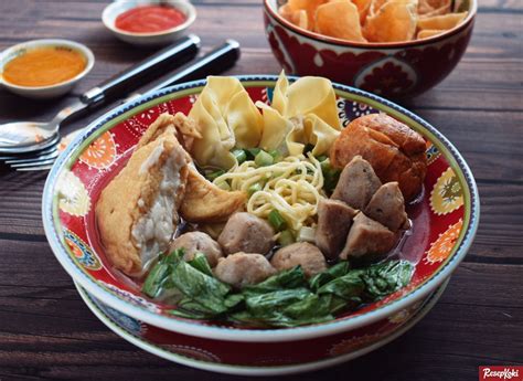 Resep masakan bakso has been published by elninoapp, latest version is 1.4, released on. Bakso Malang Komplit Lezat Praktis Mudah Dibuat - Resep ...