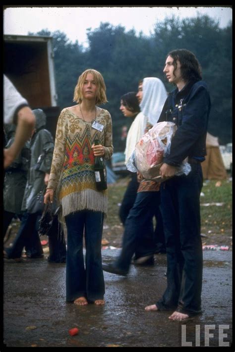 40 rare and fascinating color photographs of the woodstock music and art fair august 1969