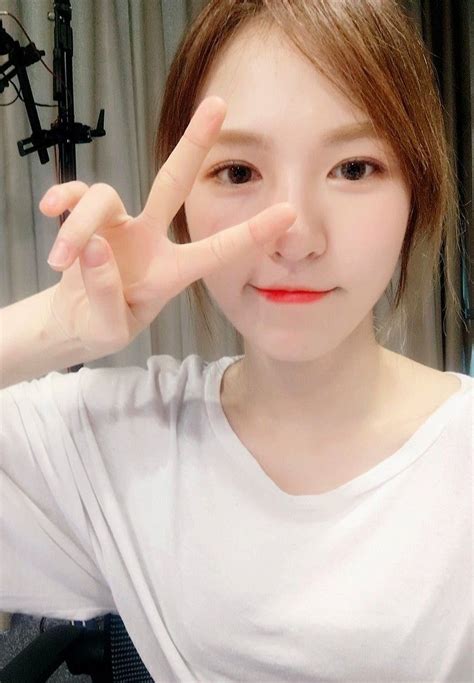 Red Velvet Wendy 💙 Redvelvet Reveluv Wendy Kpop Selca Selfie