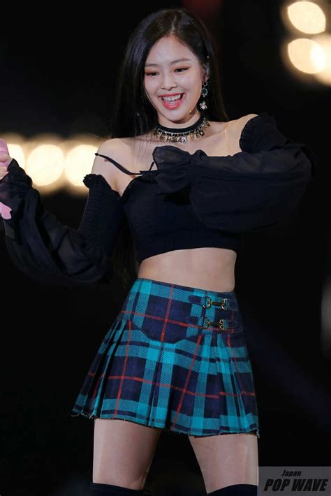 Blackpink S Jennie Drops Jaws With This Sexy Stage Outfit