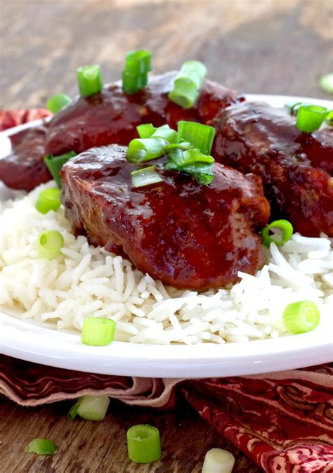 We much prefer boneless, skinless thighs in the slow cooker. Crock Pot Garlic & Honey Chicken Thighs - Bunny's Warm Oven