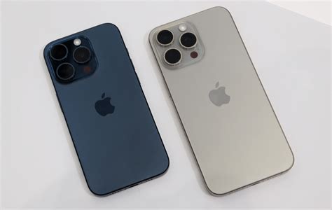 Los nuevos iPhone 15 Pro y 15 Pro Max de Apple prácticos