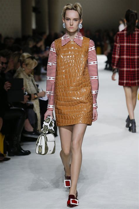 Miu Miu Autumnwinter 2015 Ready To Wear Fashion Fashion Week Vogue