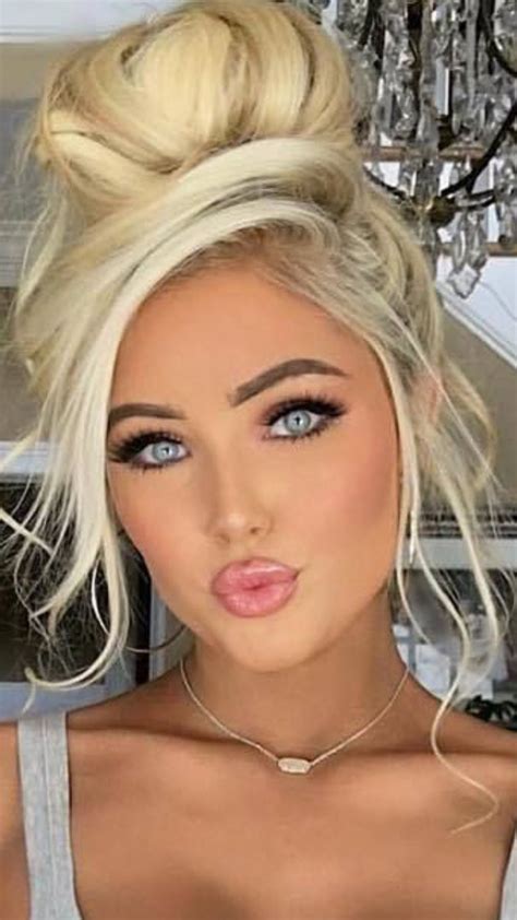 Pin By VolP On Face And Lips Green Eyes Blonde Hair Blonde Hair