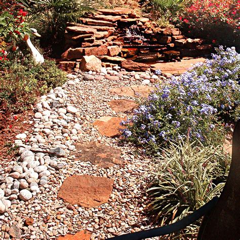 Xeriscape Landscaping Rocks American Stone In 2020 Xeriscape