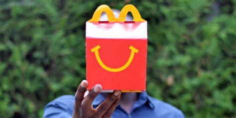 Mcdonalds Loses Happy Meal Crowd Business Insider