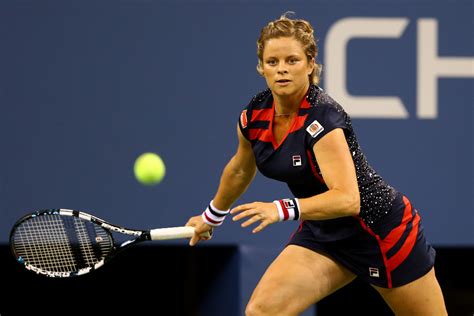 Kim Clijsters Maria Sharapova Ease Through First Round Of 2012 Us Open