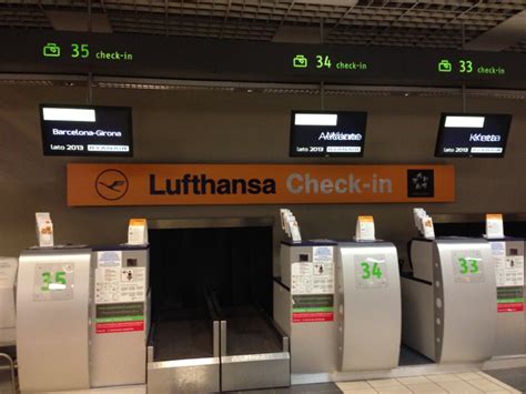 One of the best parts about the lufthansa online check in tool is that you can enter your information online and avoid the long lines at the airport. Lufthansa Business Class CRJ700 Katowice to Frankfurt ...