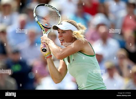 Caroline Wozniacki Returns To Camila Giorgi Hi Res Stock Photography