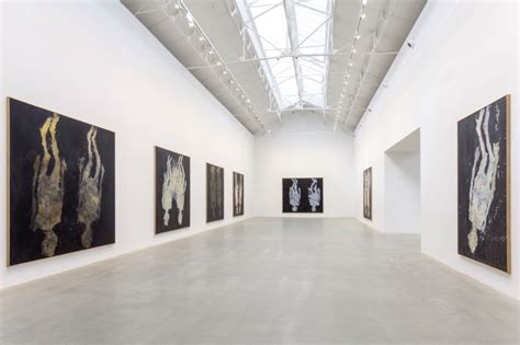 the best art galleries in the world contemporary art issue