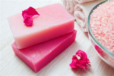 Cenere e acqua in un rapporto 1: Sapone fatto in casa, senza soda caustica - Non sprecare ...