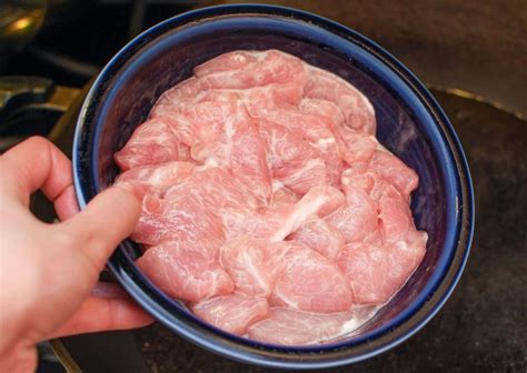 The secret to velveting chicken for a perfect stir fry is so easy! Velveting Meat: The Best-Kept Chinese Restaurant Secret ...