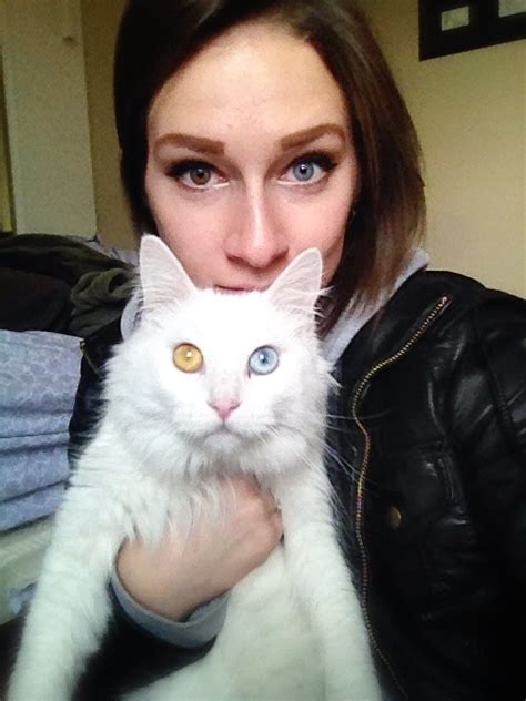 Sejak dari sekolah sehingga kini, mata kita dipasak dan dapat. Heterochromia, Kelainan Pada Iris Mata