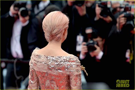 Helen Mirren Debuts New Pink Hair At Cannes Film Festival Photo