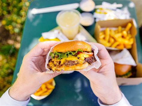 Ideally, junk foods are defined as processed foods with negligible nutrient value and are often high in salt, sugar and fat. Junk Food and Diabetes | Healthline