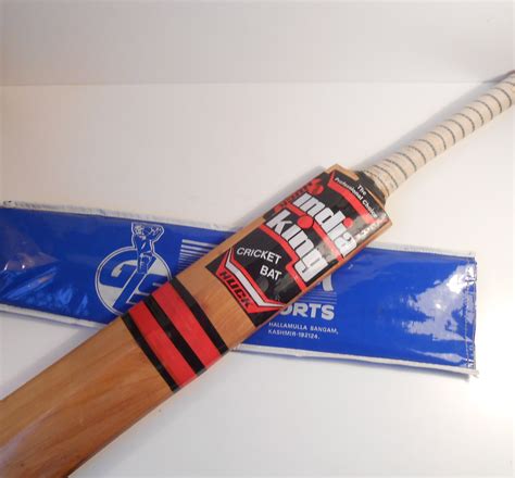 Hier habt ihr eine übersicht aller cricket ligen in indien mit allen kommenden events auf die wetten angeboten werden. Vintage cricket bat: Indien ca 1970 - retro-design.dk