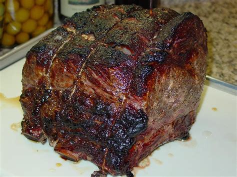 This rib roast recipe took years to formulate and it makes the most out of this cut of meat. Alton Brown Prime Rib : Alton Brown S Favorite Holiday ...