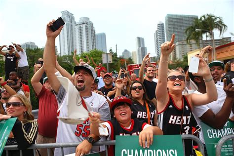 The Miami Heat Have The Third Happiest Fans In The Nba Miami New Times