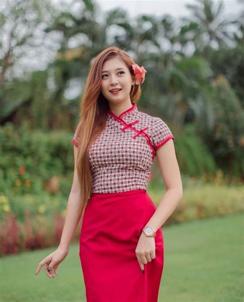 Pin By Erzascarlet On Beautiful Traditional Dresses Designs Myanmar