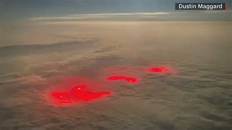 Mysterious Red Glow Seen Above Pacific Ocean Youtube