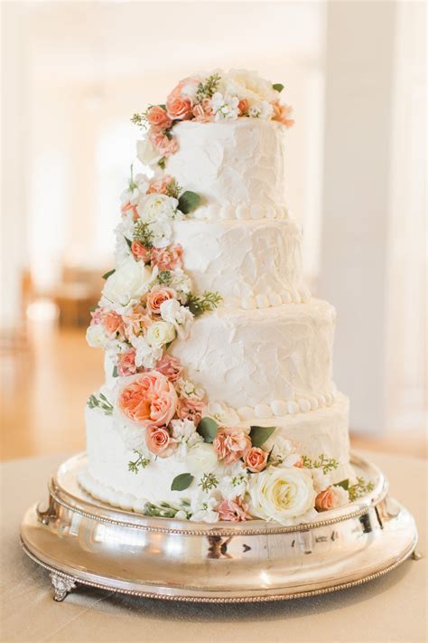 Wedding Cake With Peach Flowers Elizabeth Anne Designs The Wedding Blog