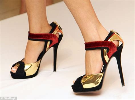 Study Shows That Injuries From Wearing High Heeled Shoes Are On The
