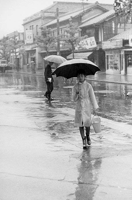 A Rainy Day In Japan Japan Kyoto Walking In The Rain